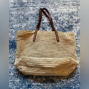 Elegant Cream Woven Shoulder Bag